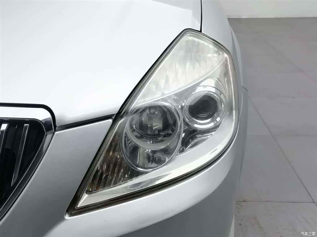 Buick 1.6LX-AT, 2013 7