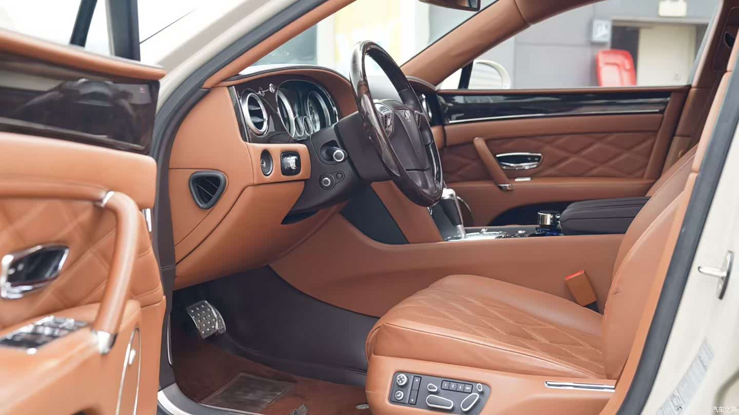 Bentley Flying Spur, 2014 6
