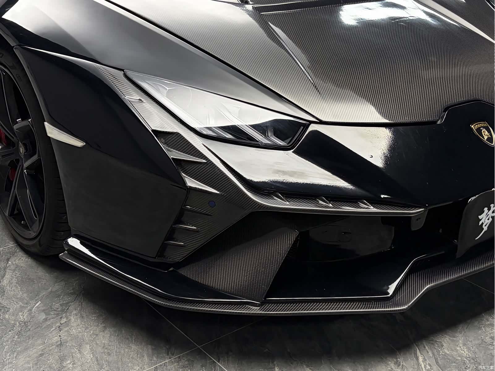 Lamborghini Huracán, 2017 все фото