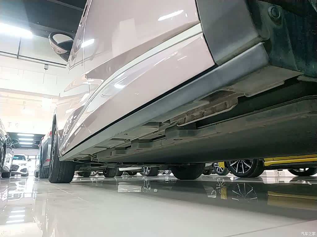 BYD Dolphin, 2022 22