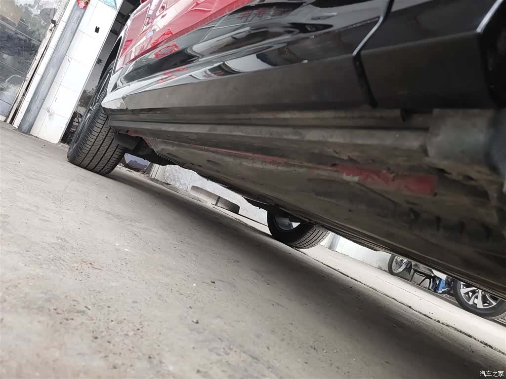 Audi Q2L, 2019 18