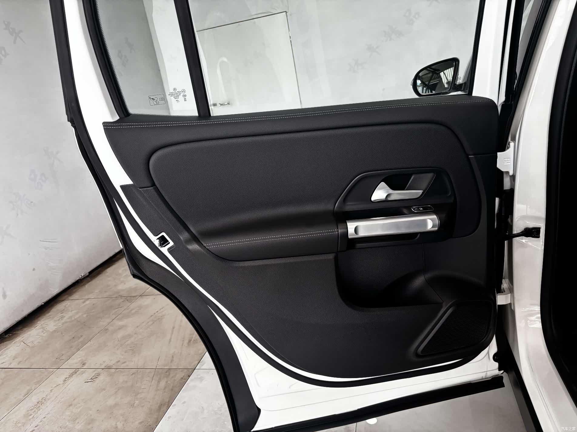Mercedes-Benz GLB, 2025 20