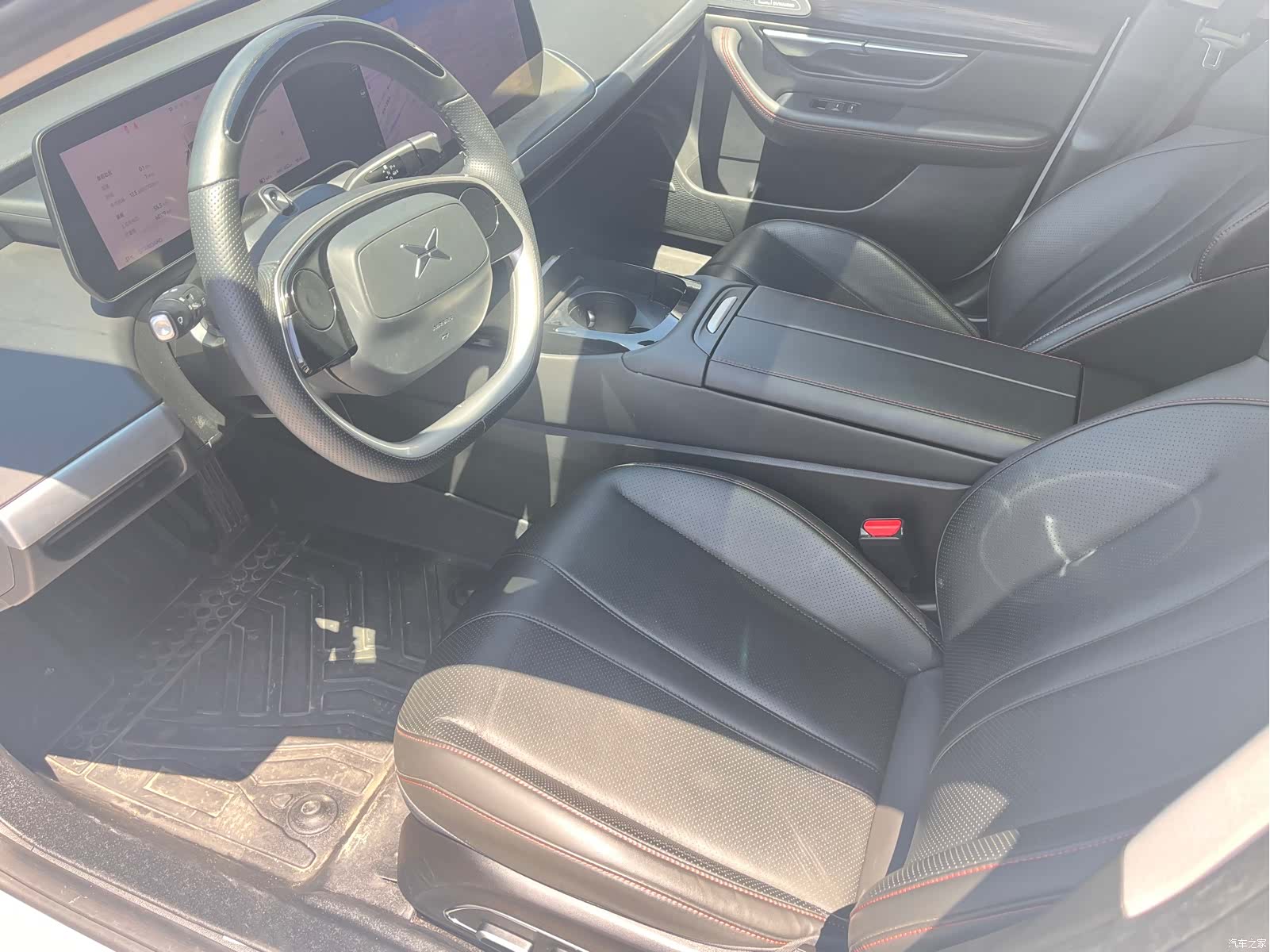 Xpeng P7, 2021 все фото
