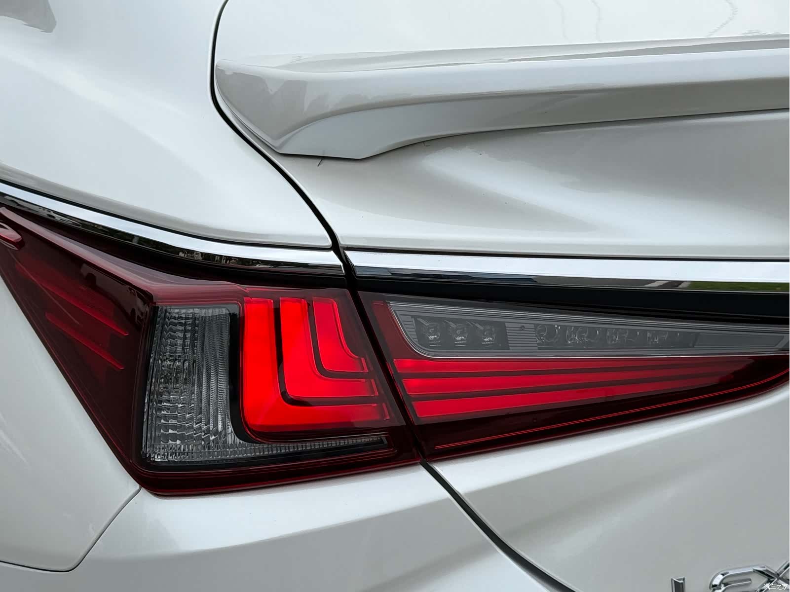 Lexus ES, 2024 22