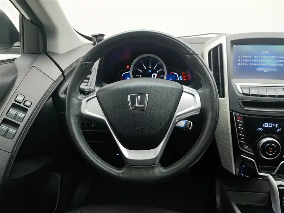 Luxgen Excellent 6 SUV