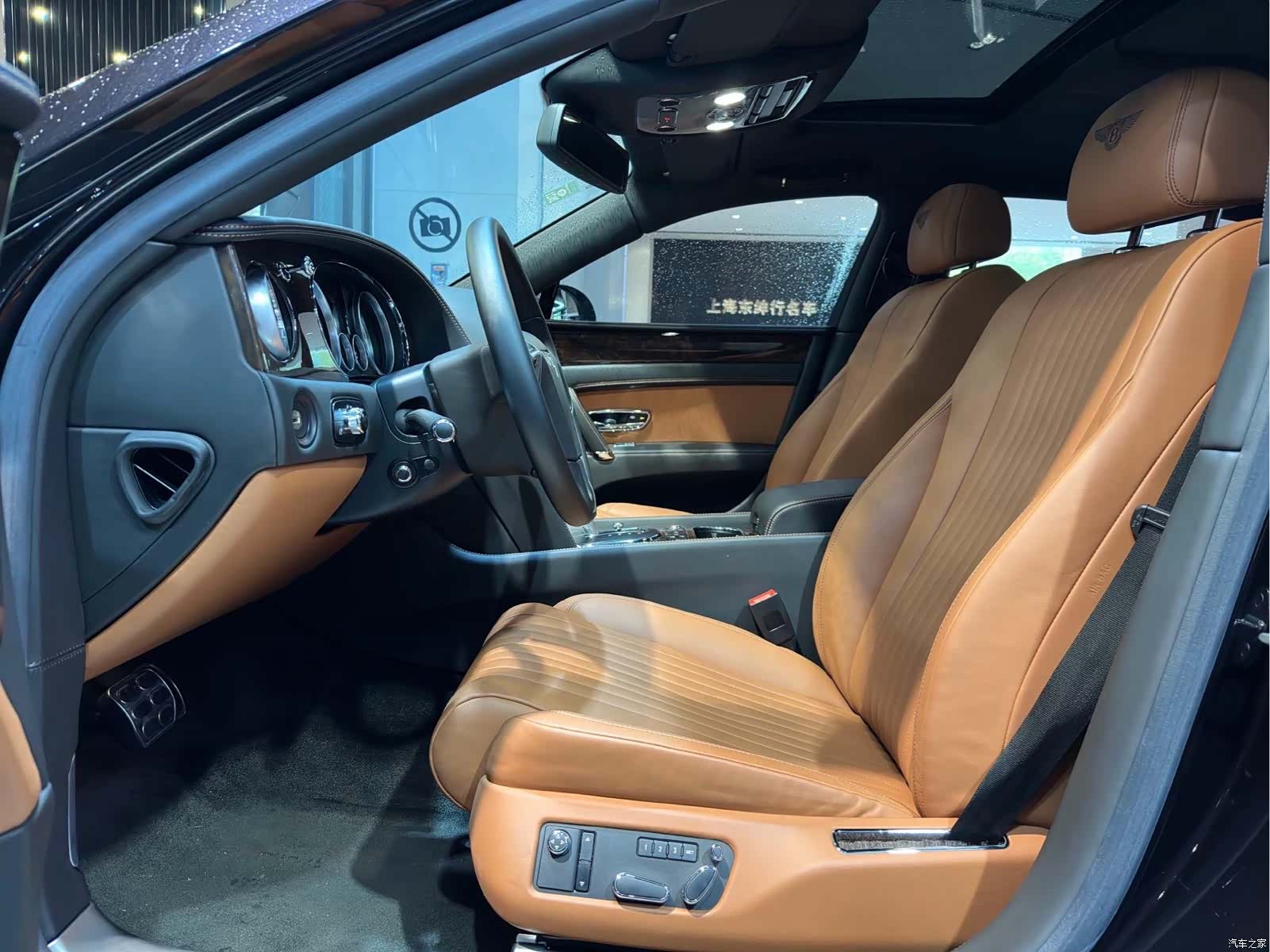 Bentley Flying Spur, 2019 7