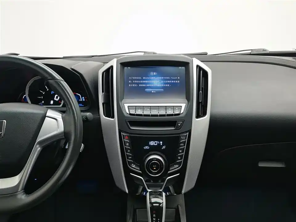 Luxgen Excellent 6 SUV