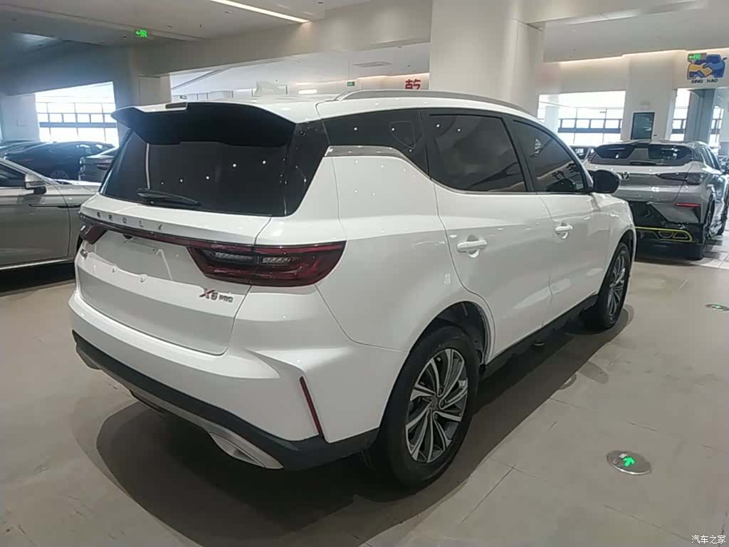 Geely X6, 2024 7