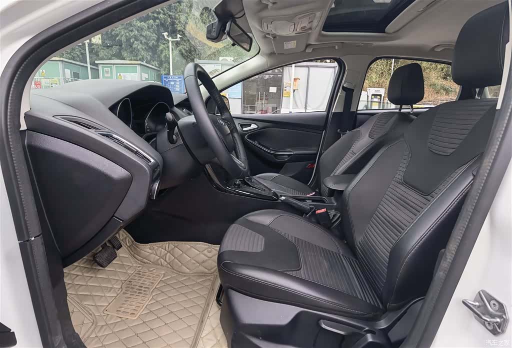 Ford Focus, 2016 13