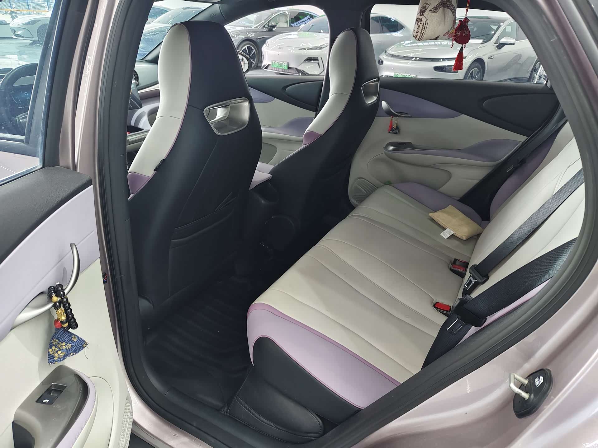 BYD Dolphin, 2022 9