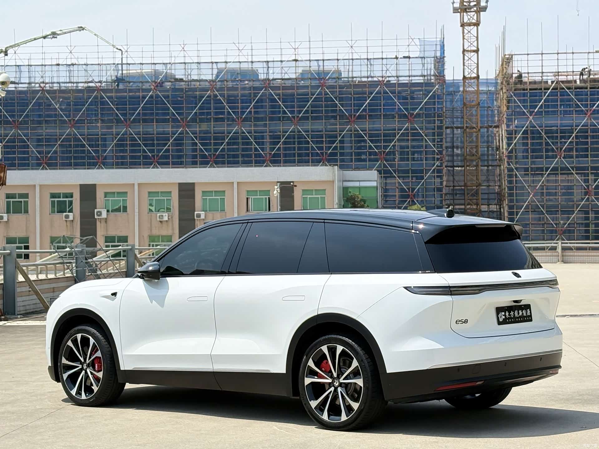 NIO ES8, 2024 10