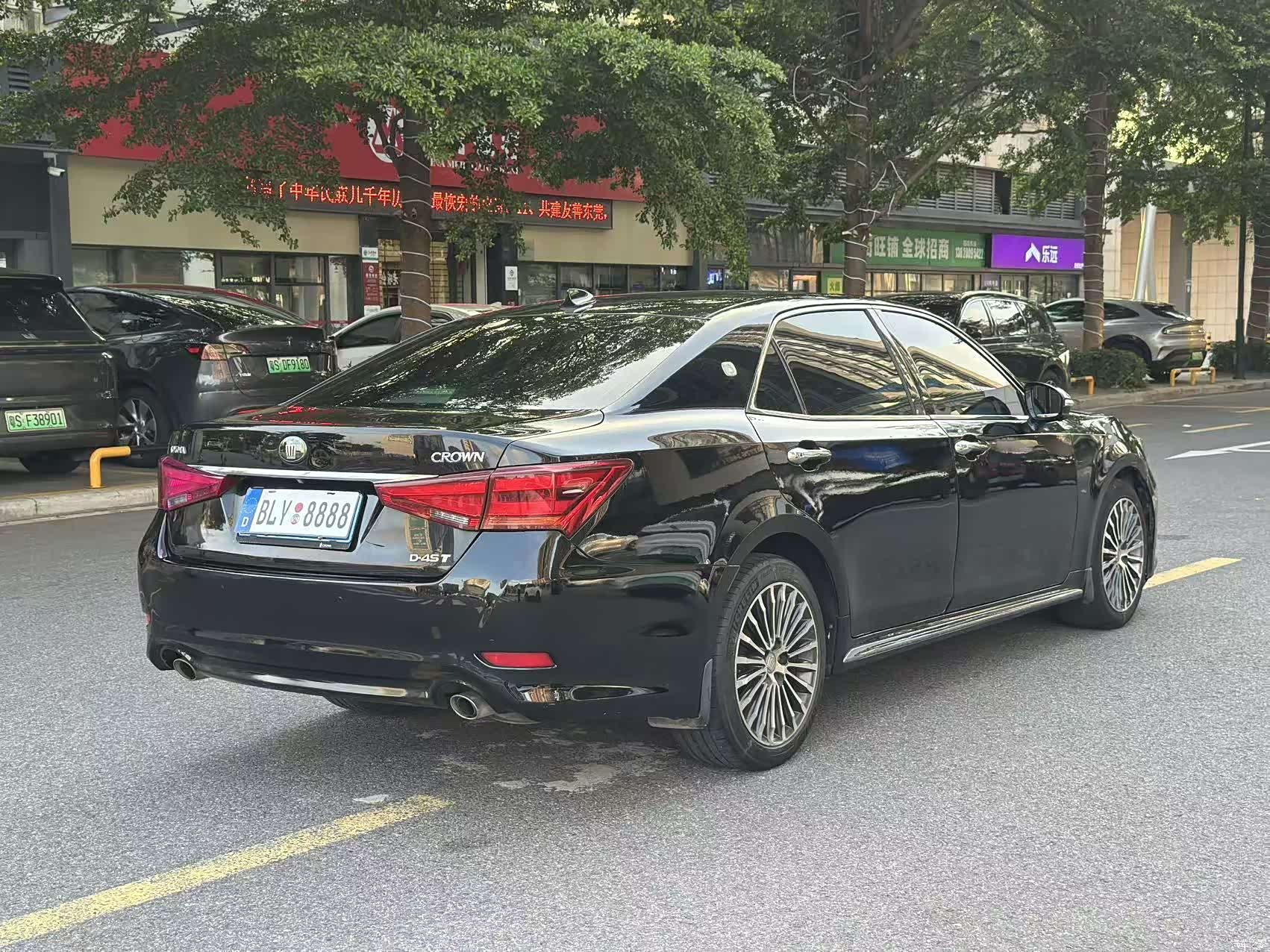 Toyota Crown, 2018 9