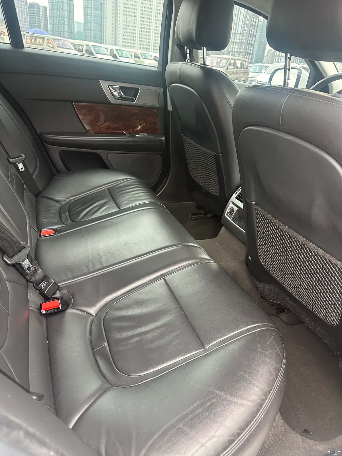 Jaguar XF, 2014 15