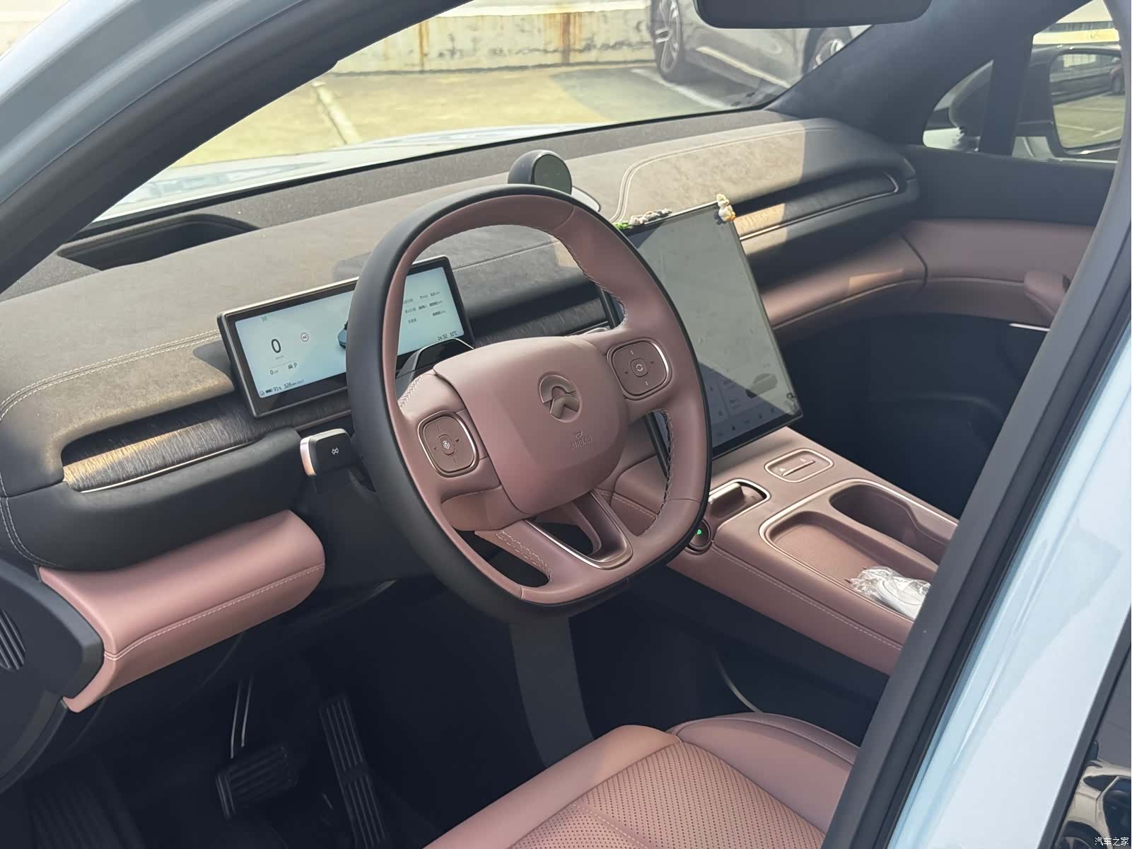 NIO EC6, 2023 8