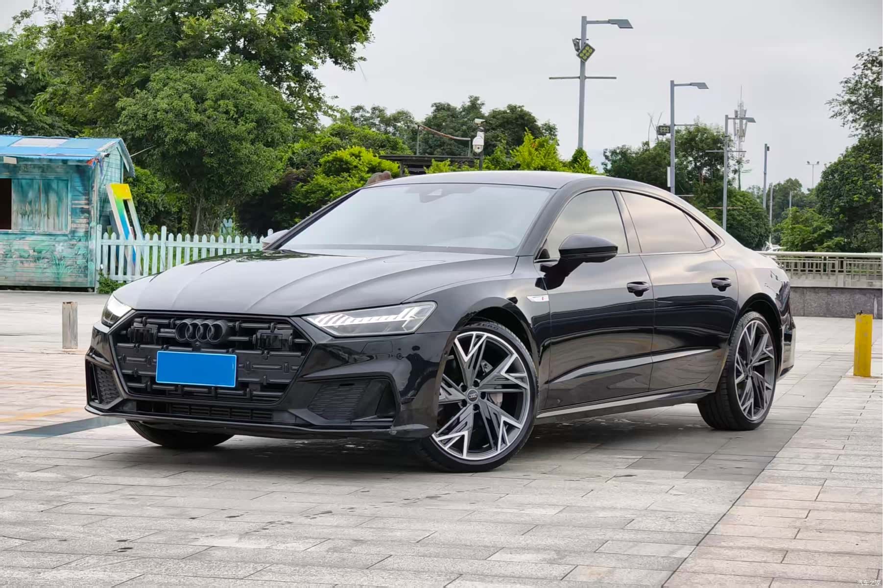 Audi A7L, 2023 1