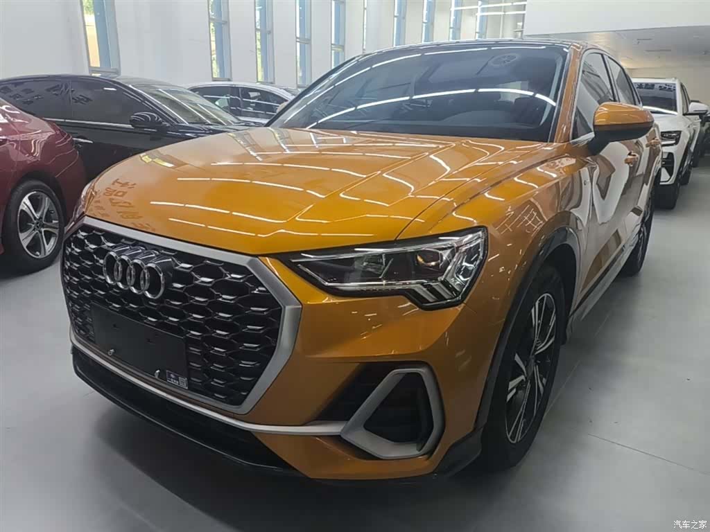 Audi Q3, 2021 1