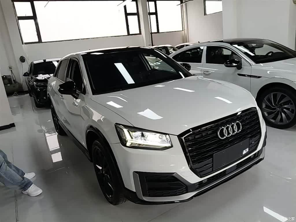 Audi Q2L, 2021 4