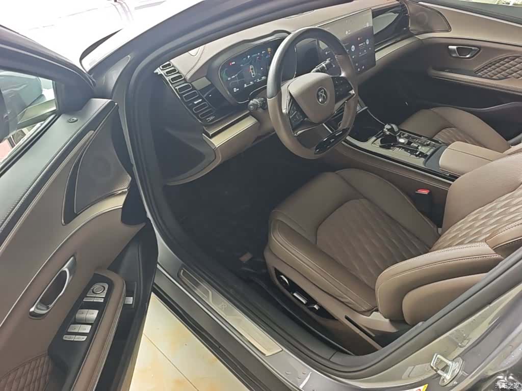 BYD Han, 2022 16