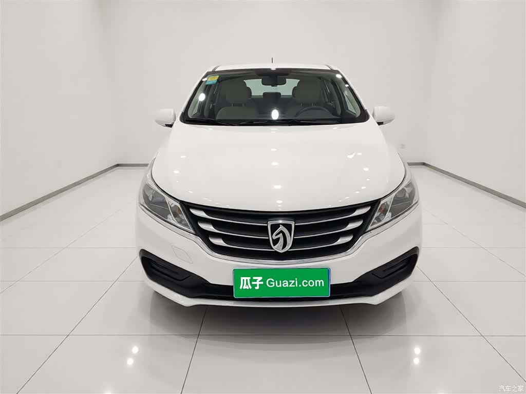 Wuling 310, 2019 3