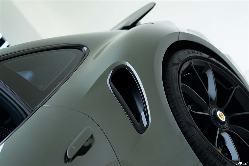 Porsche 911, 2022 9