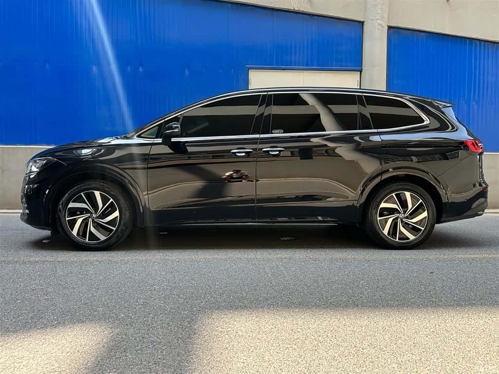 Volkswagen Viloran, 2024 3