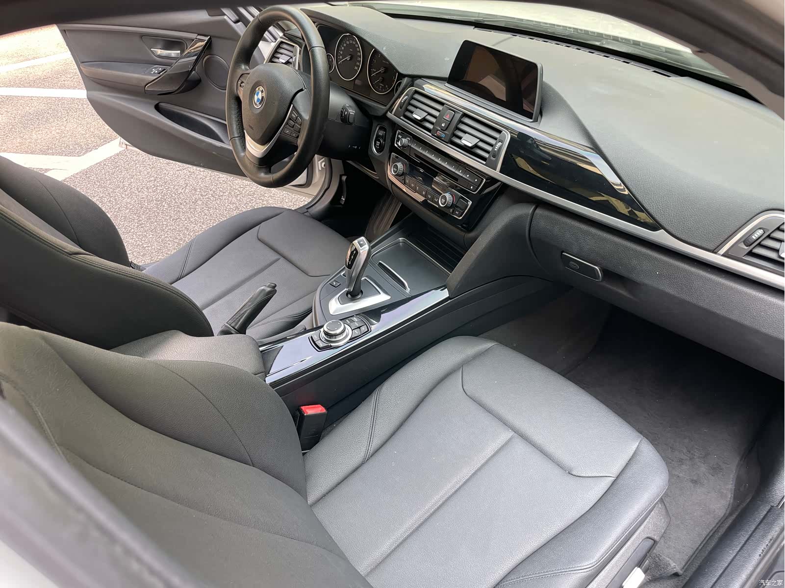 BMW 3 Series, 2016 12