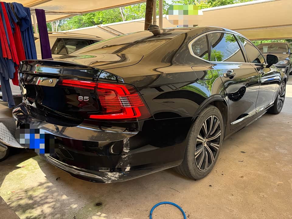 Volvo S90