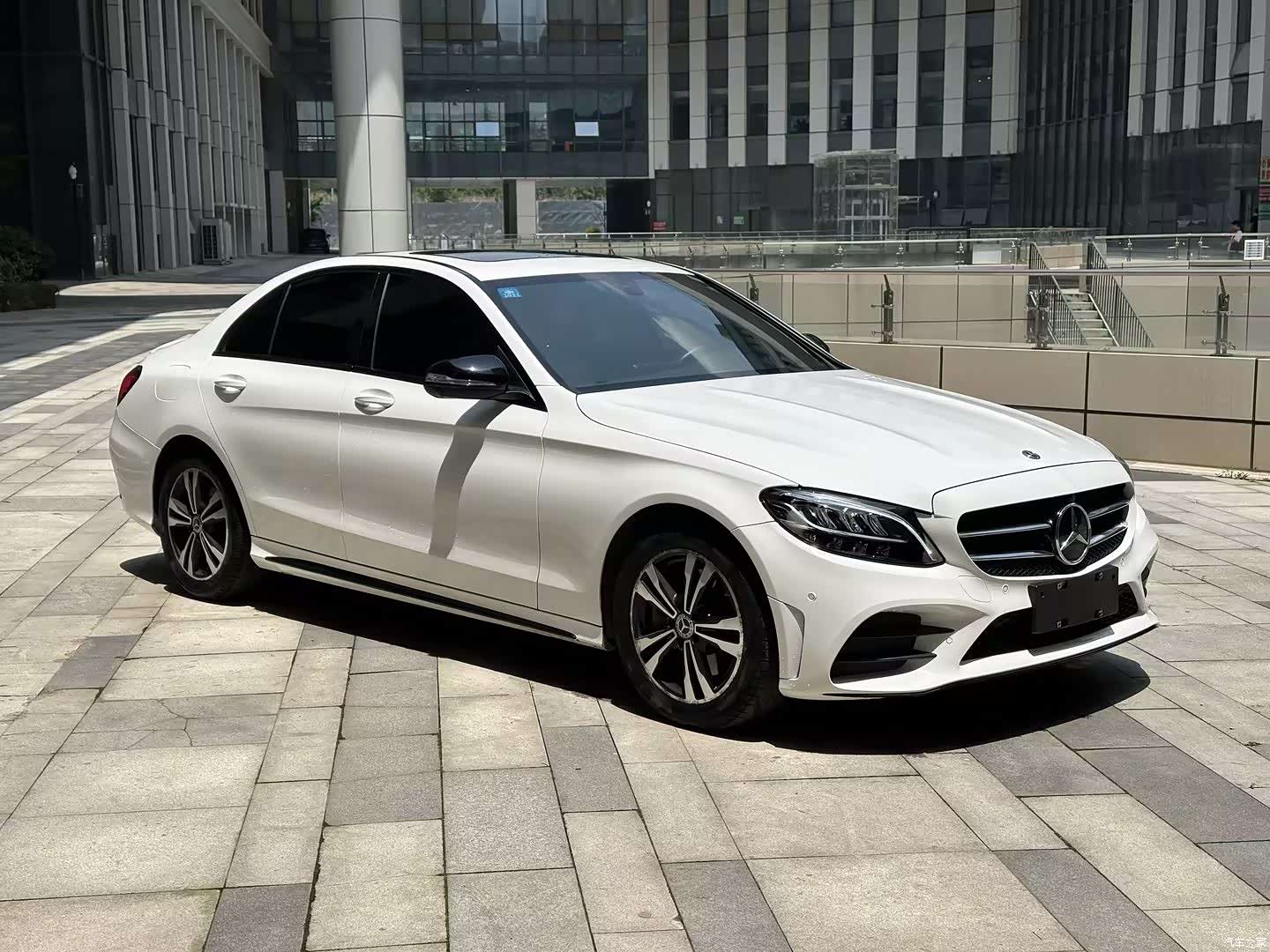Mercedes-Benz C-Class, 2020 4