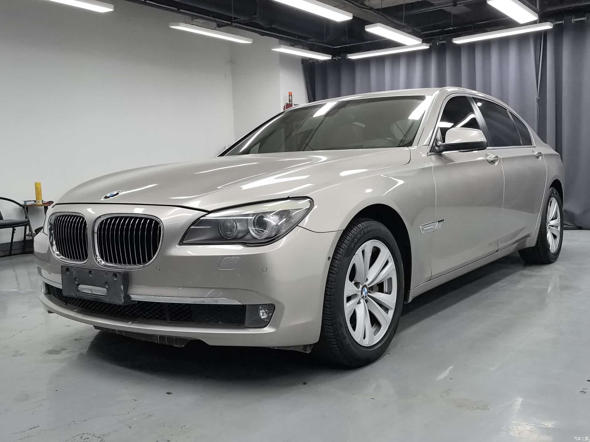 BMW 7 Series, 2011 1