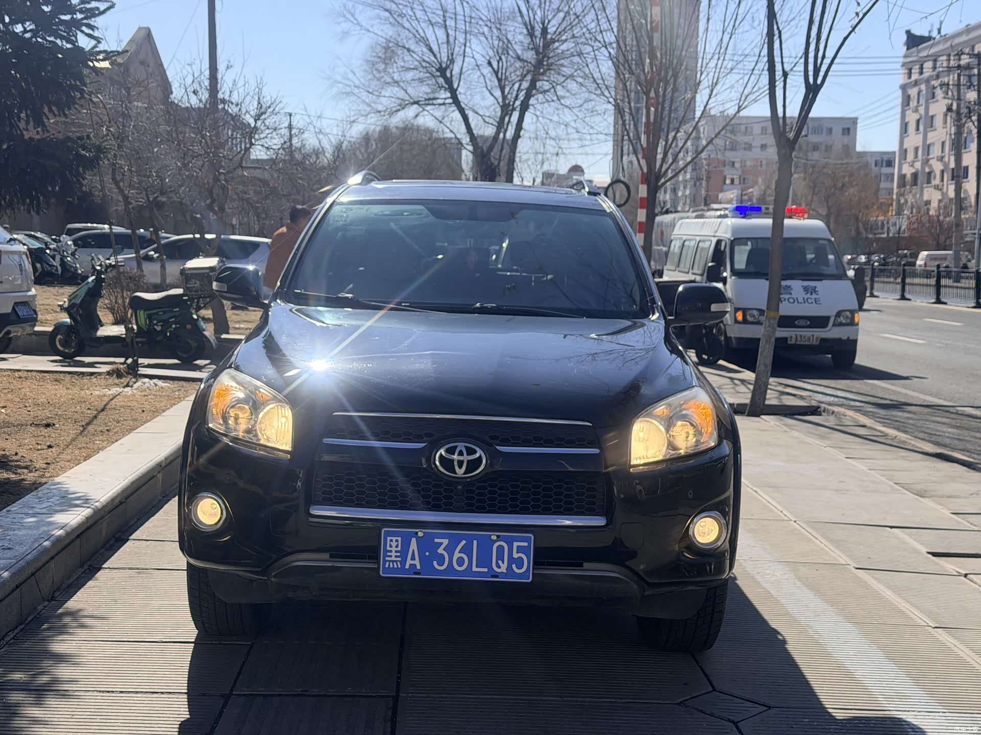 Toyota RAV4, 2013 3