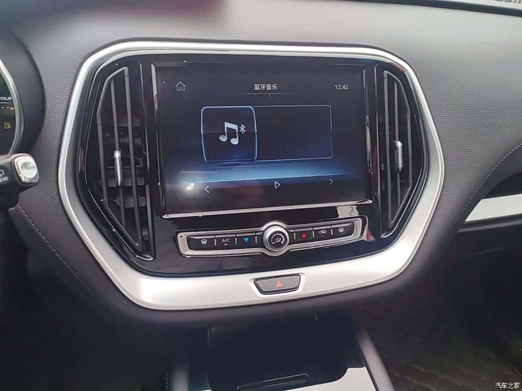 Jetour X70, 2018 13