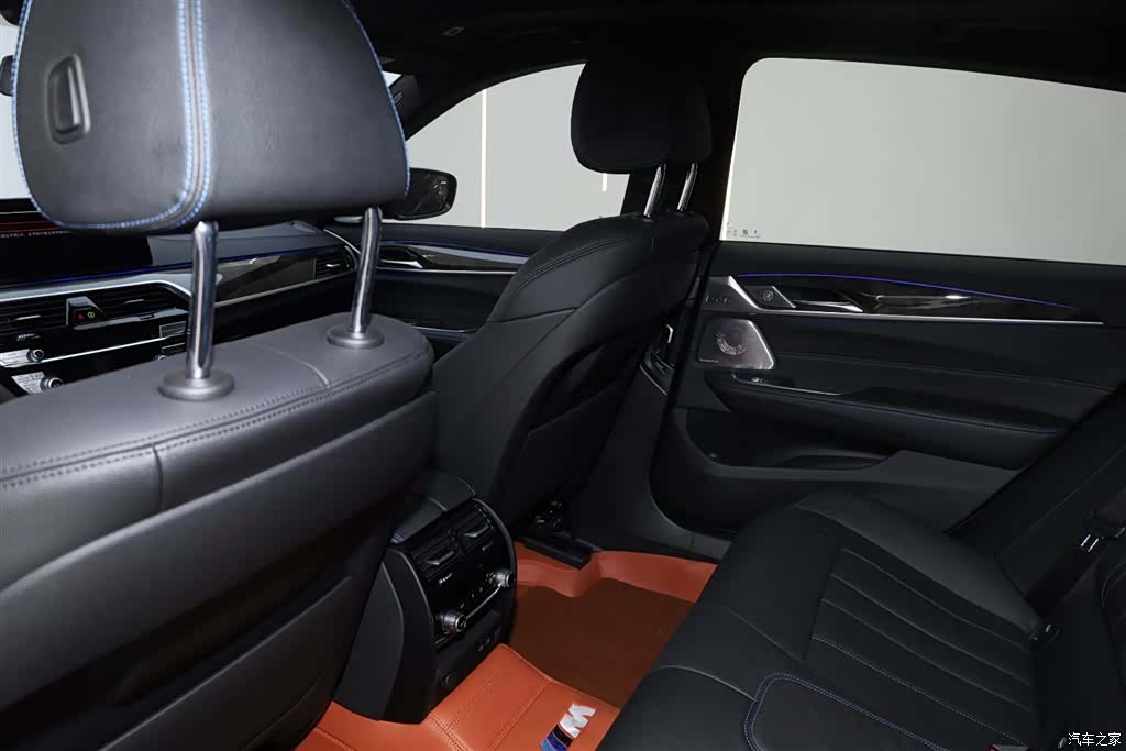 BMW 6 Series GT, 2024 23