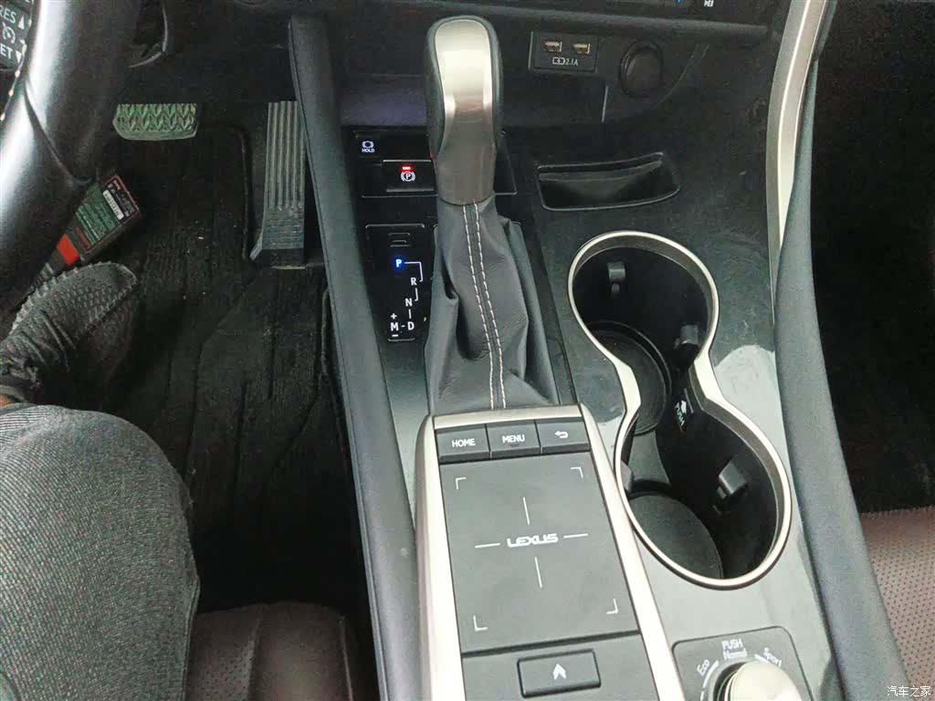 Lexus RX, 2022 10