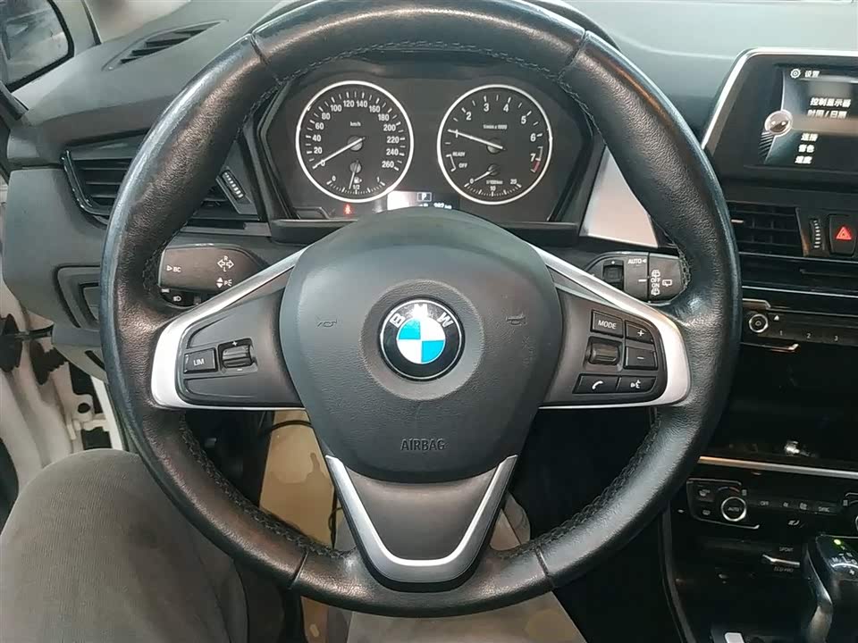 BMW 2 series multifunctional station wagon