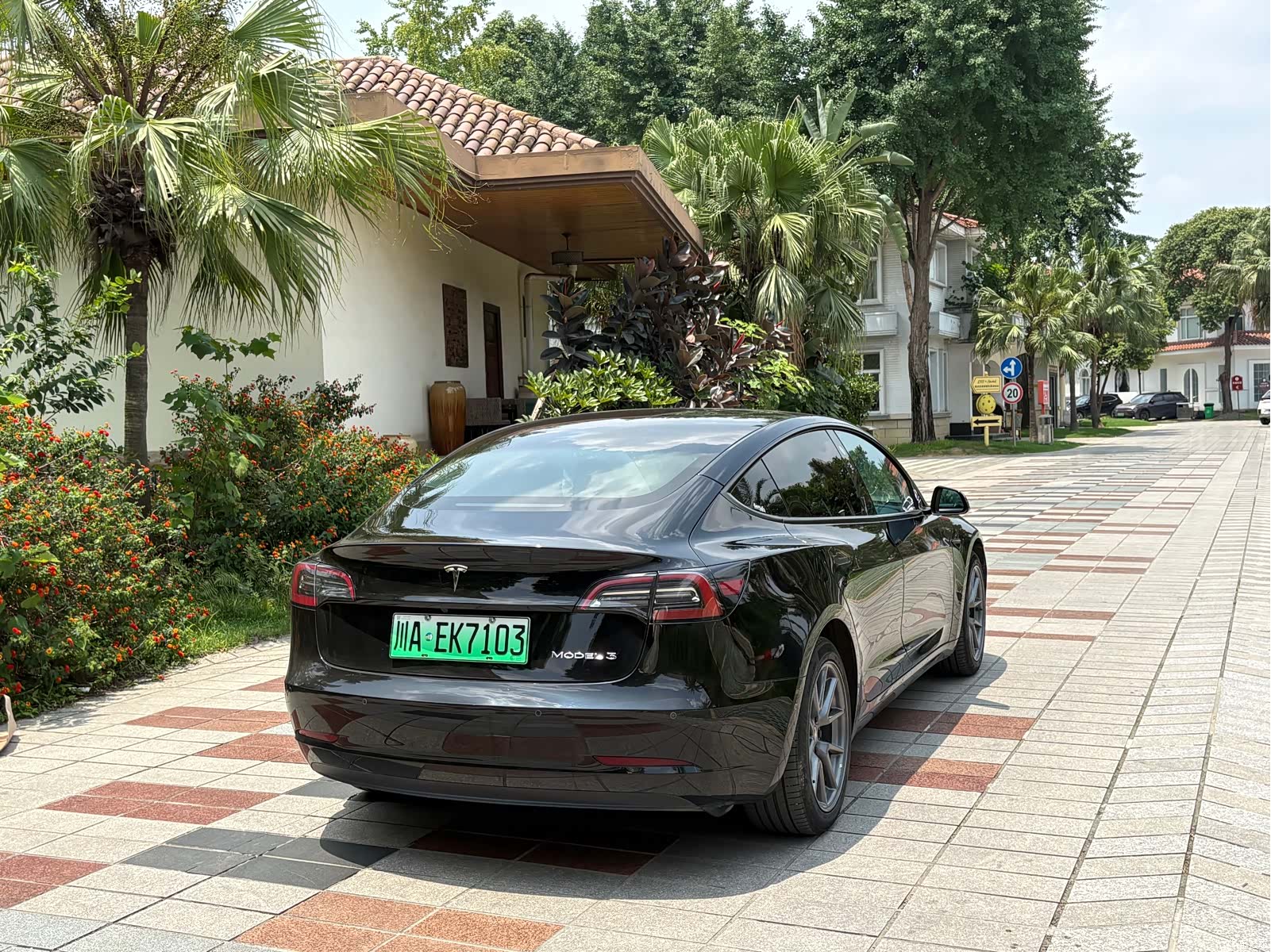 Tesla Model 3, 2023 9