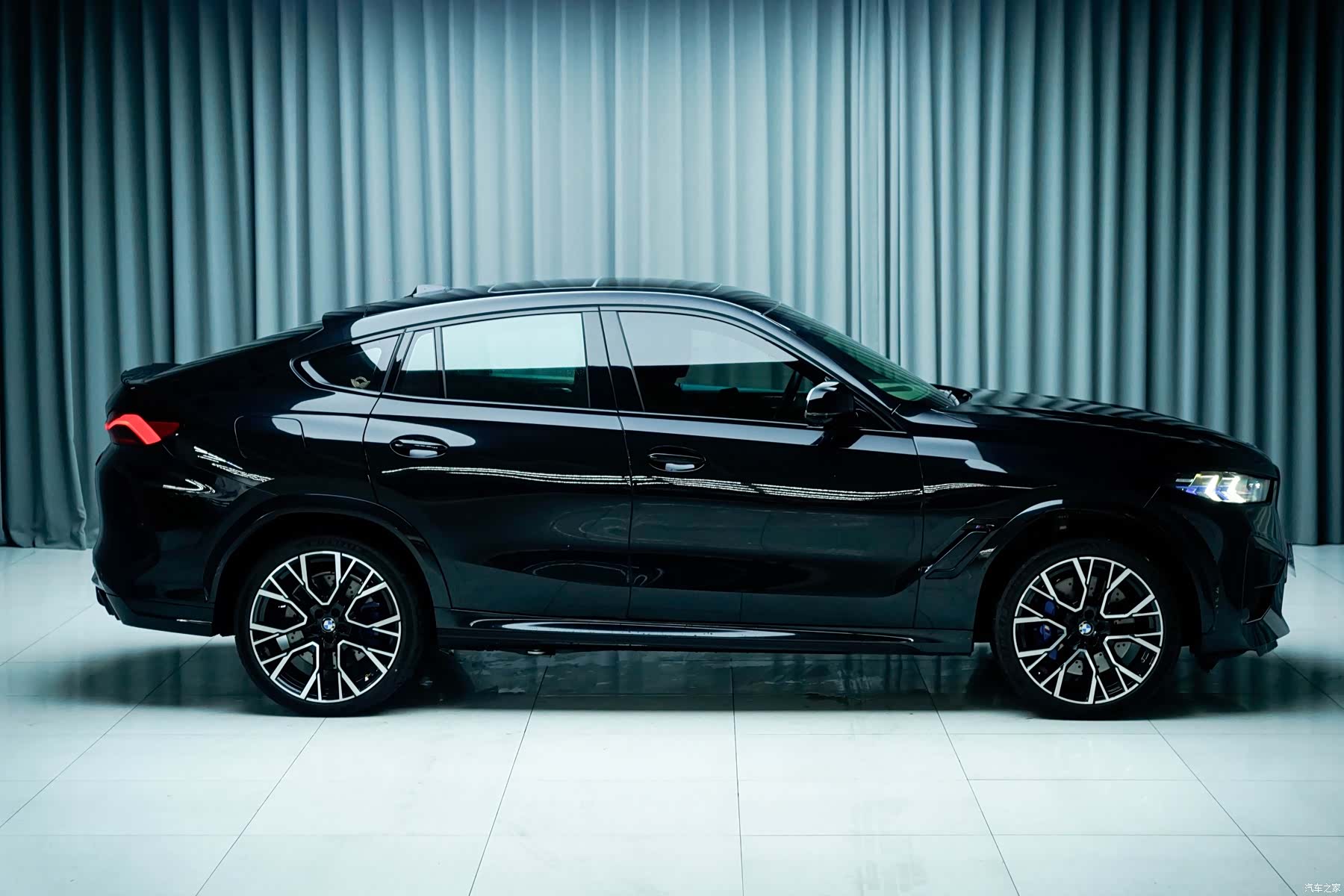 BMW X6, 2023 4
