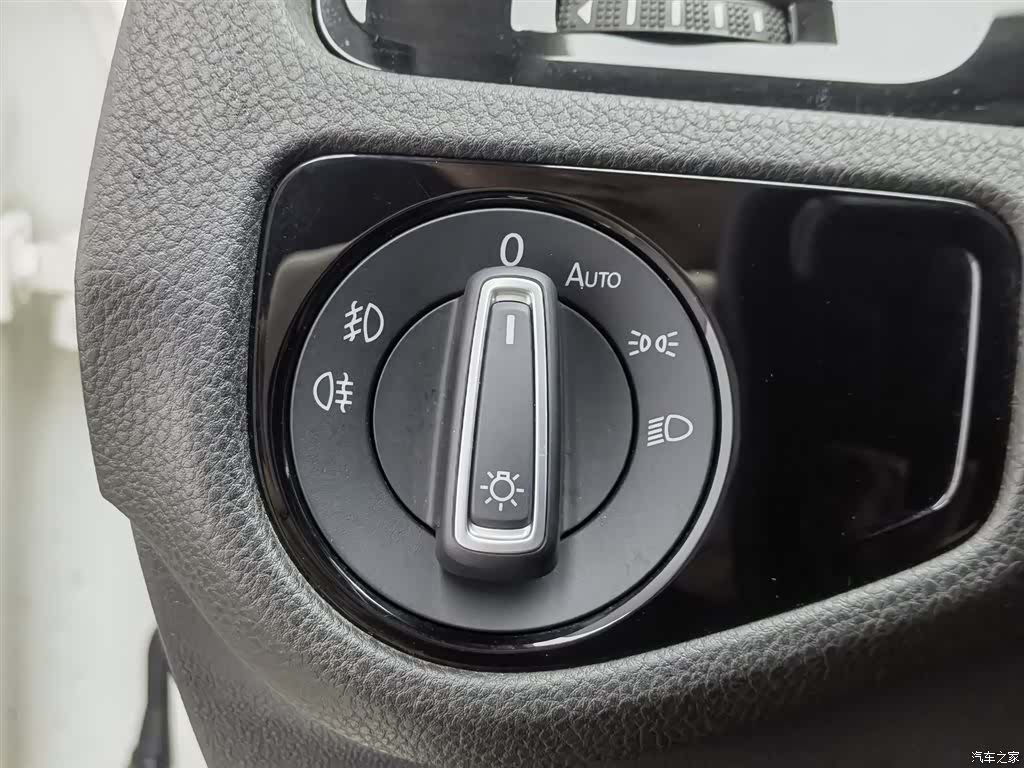 Volkswagen Golf, 2015 21