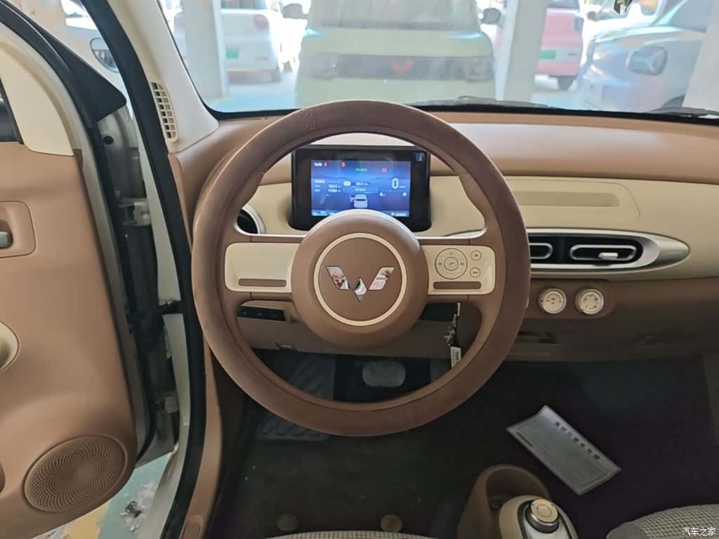 Wuling MINIEV, 2025 11