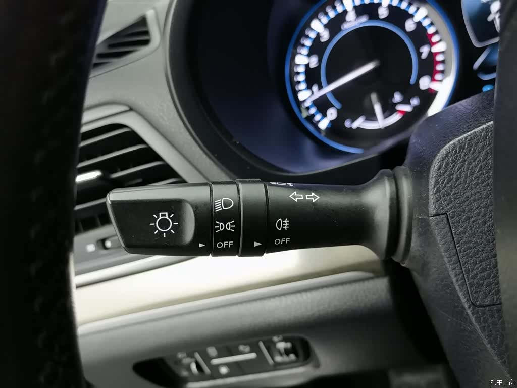 Changan CS95, 2017 21
