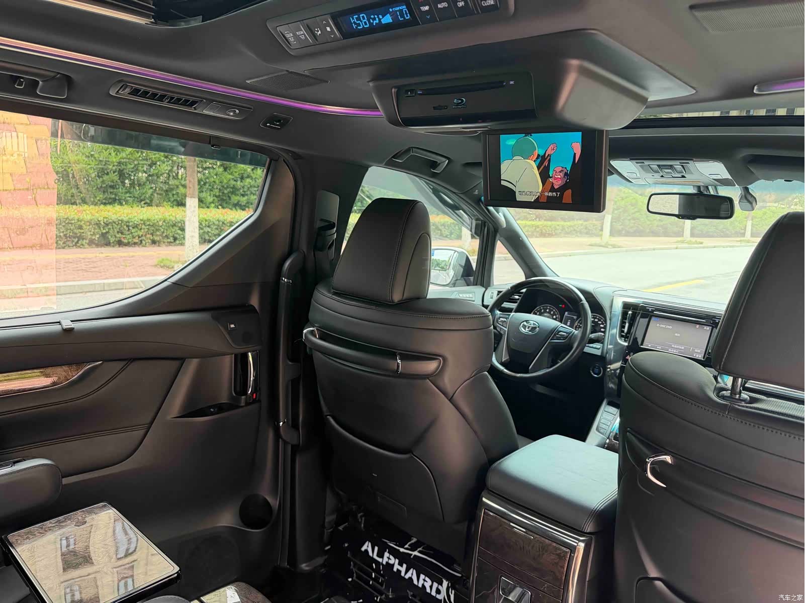 Toyota Alphard, 2018 10