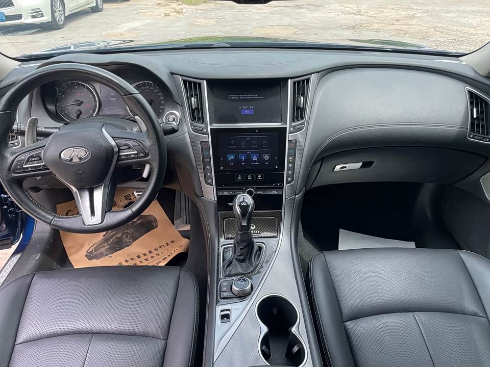 Infiniti Q50L