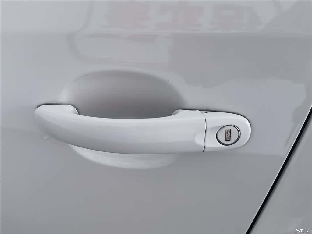 Volkswagen Sagitar, 2011 18