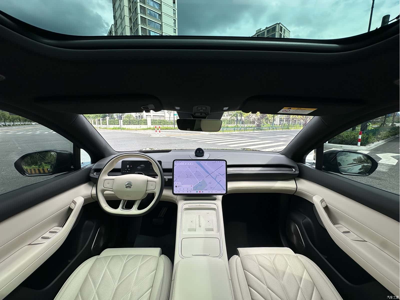 NIO ES6, 2025 9