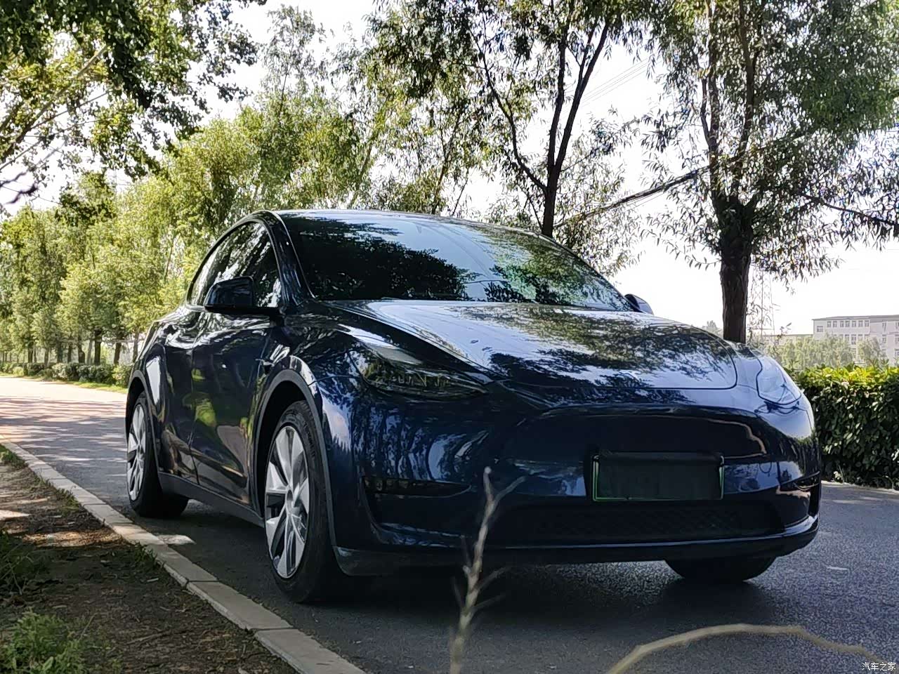 Tesla Model Y, 2022 3