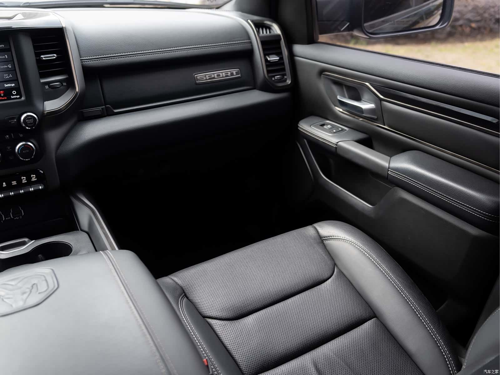 RAM Trucks, 2022 14