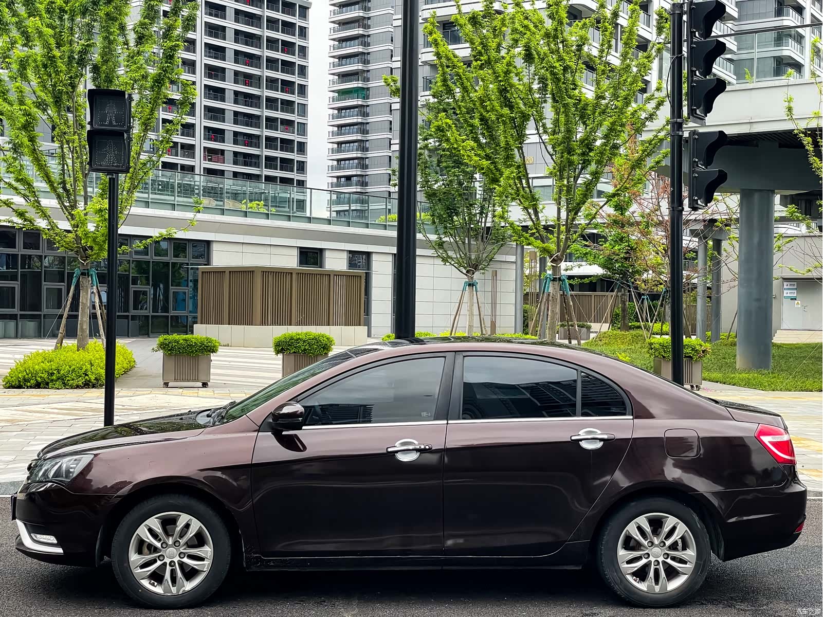 Geely Emgrand, 2016 4
