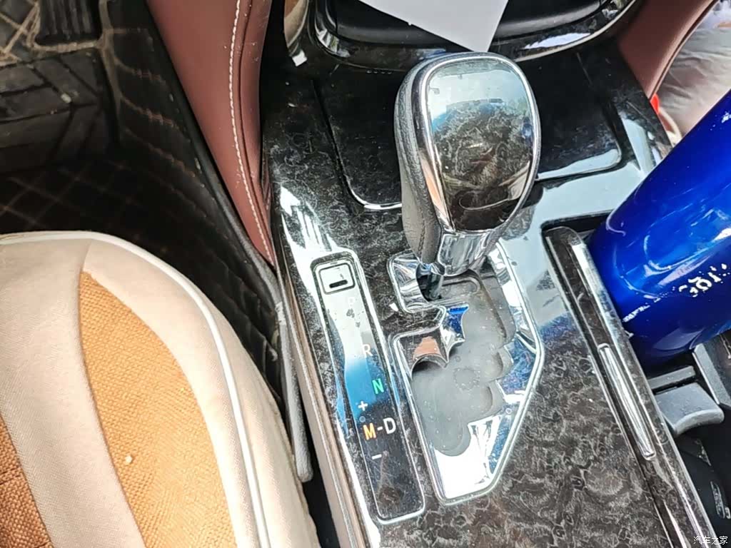 Toyota Crown, 2018 7