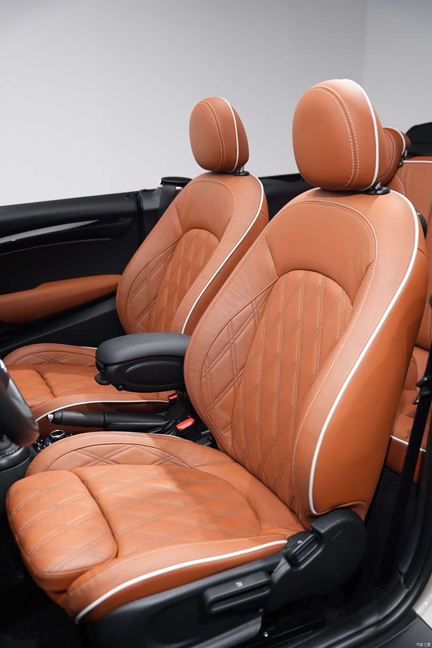 Mini Cooper, 2023 10