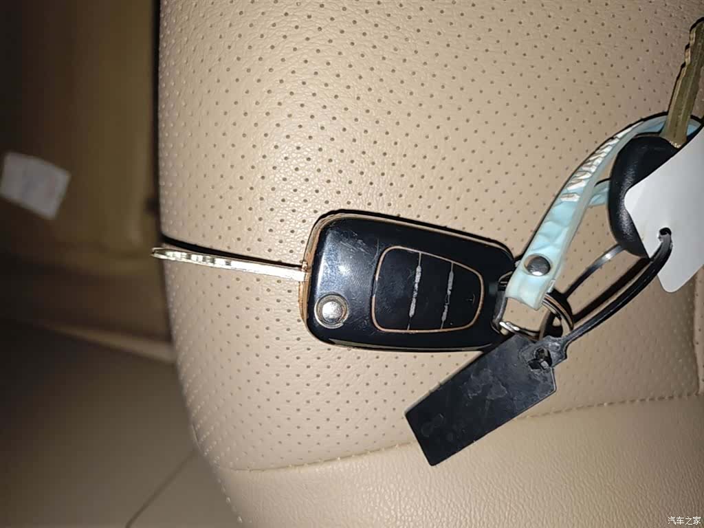 Hyundai GLS, 2016 9