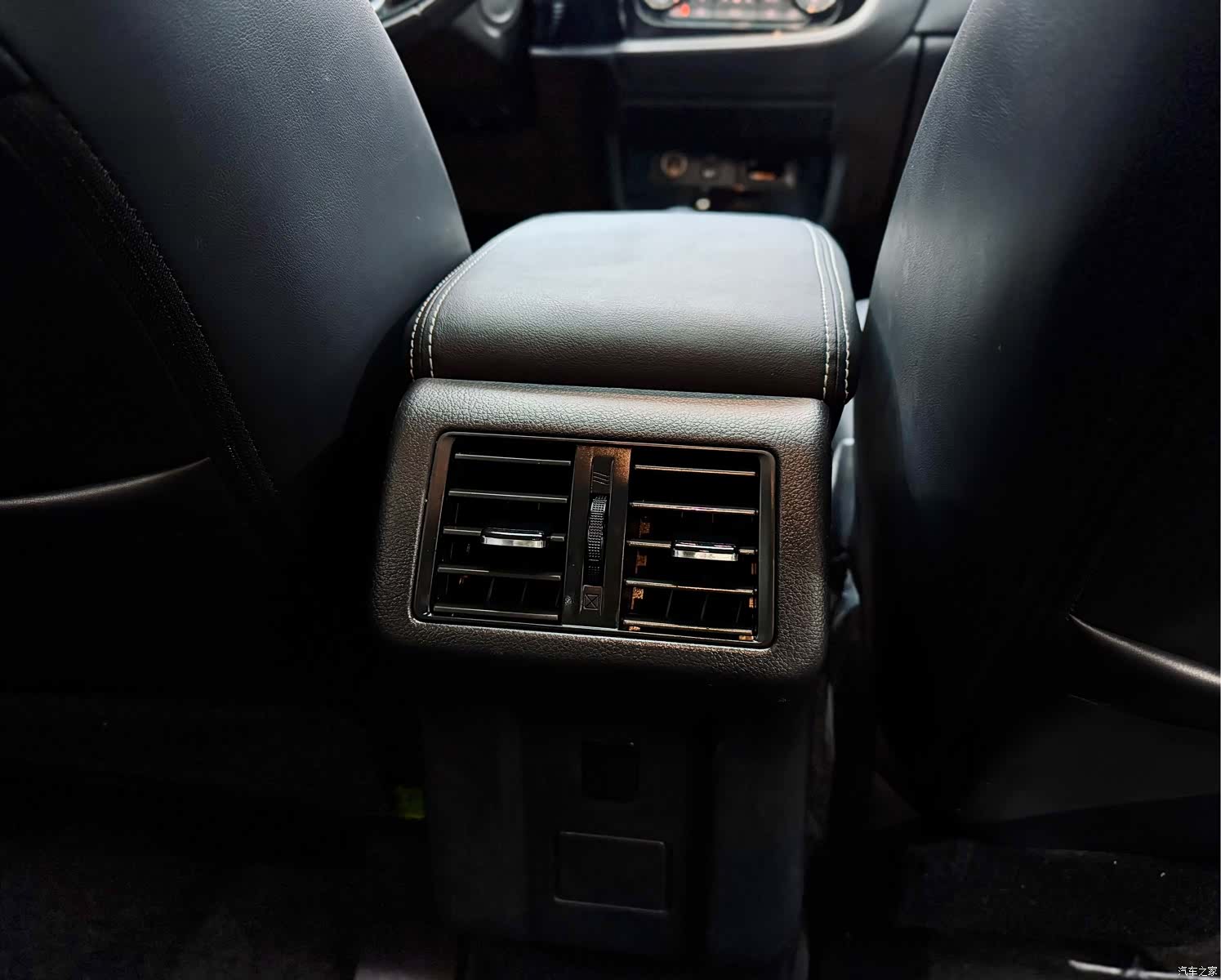 Mitsubishi Outlander, 2018 19
